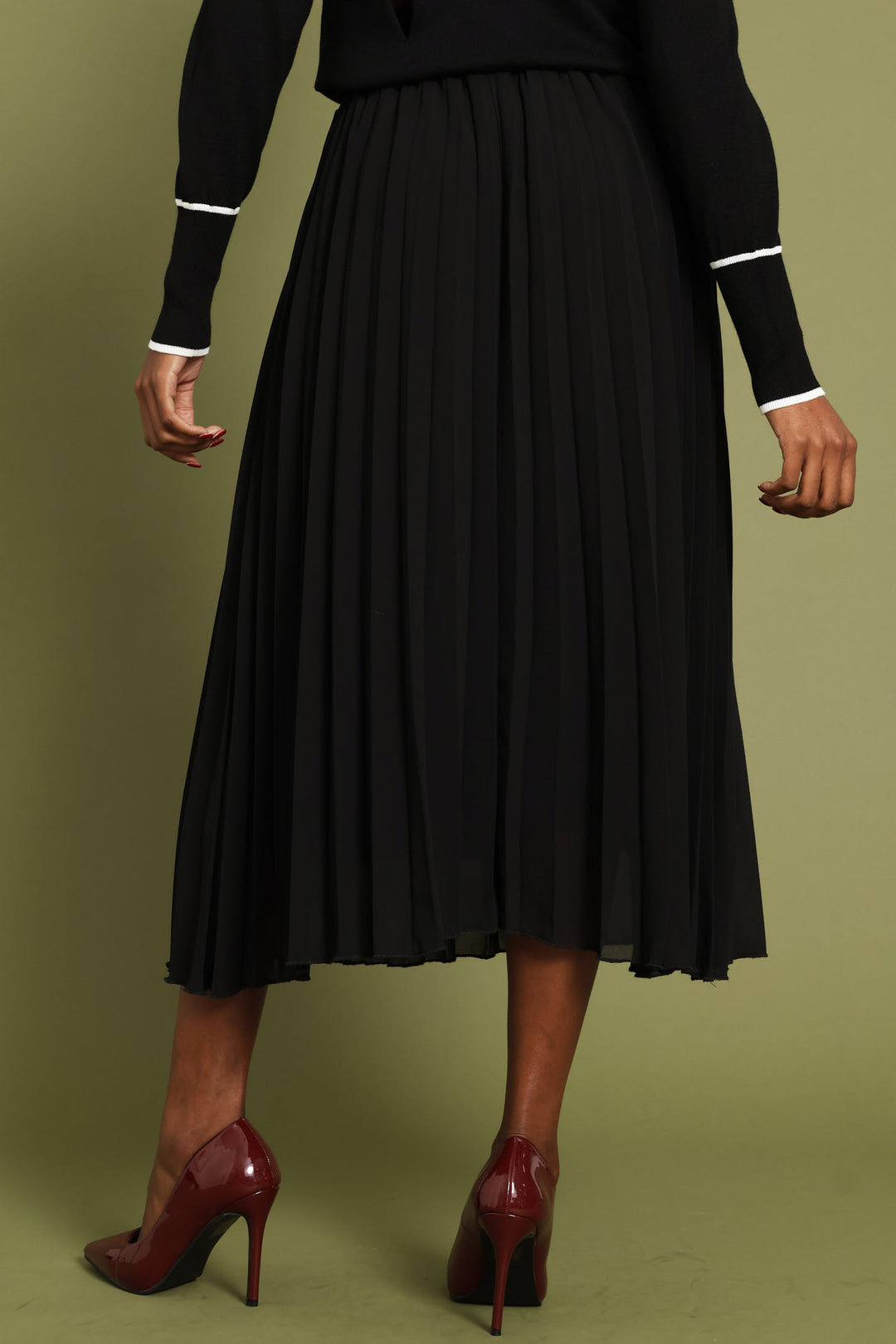 Pleated Chiffon Midi Skirt - Black