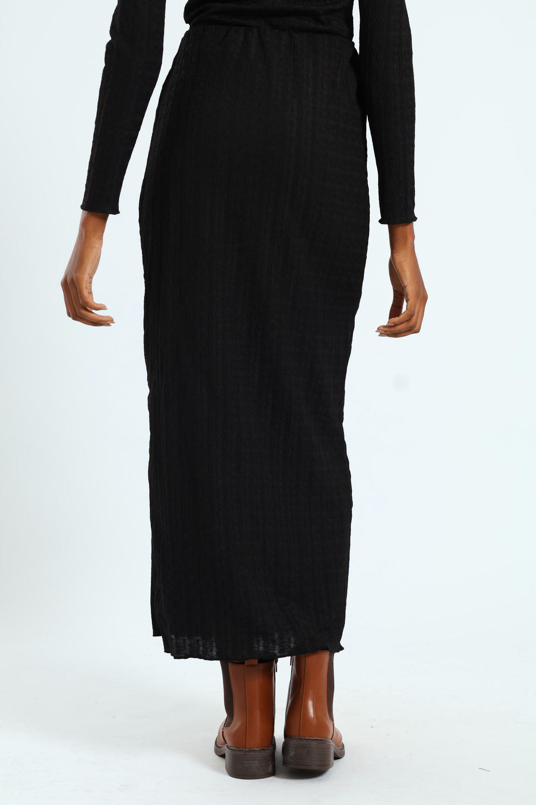 Crinkle Knit Tube Midaxi Skirt - Black