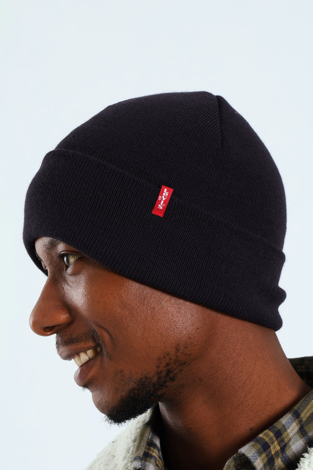 Slouchy Red Tab Beanie - Black