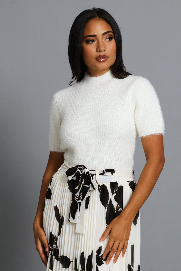 Short Sleeve Fluffy Pullover - Cream