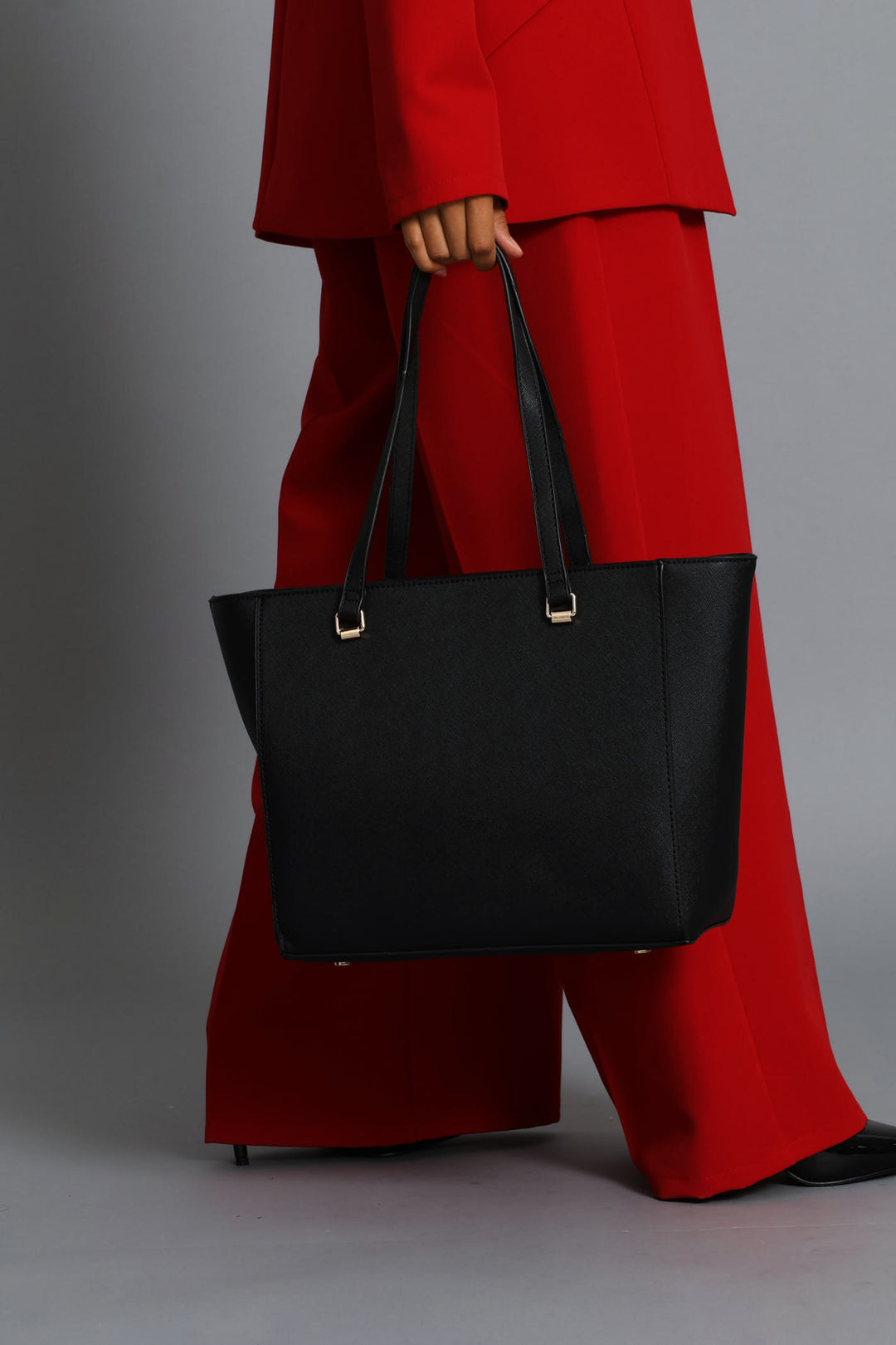 Shopper With Charm - Black