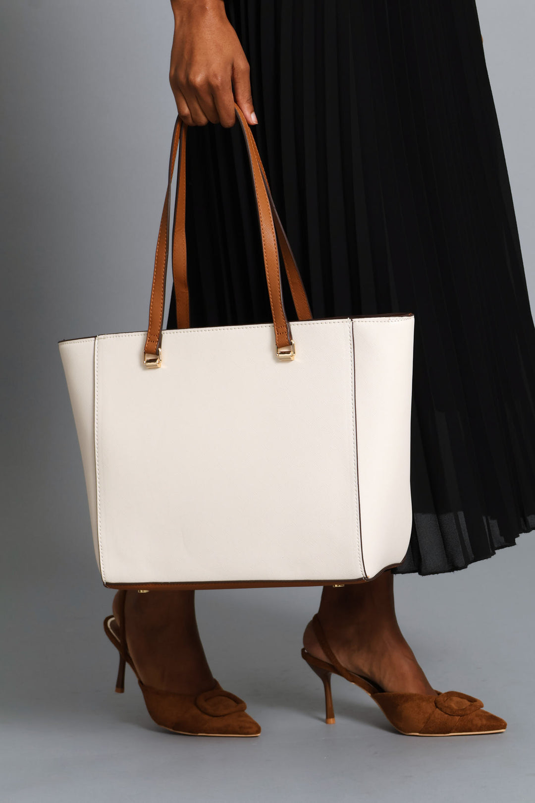 Colour Block Shopper With Charm - Cream