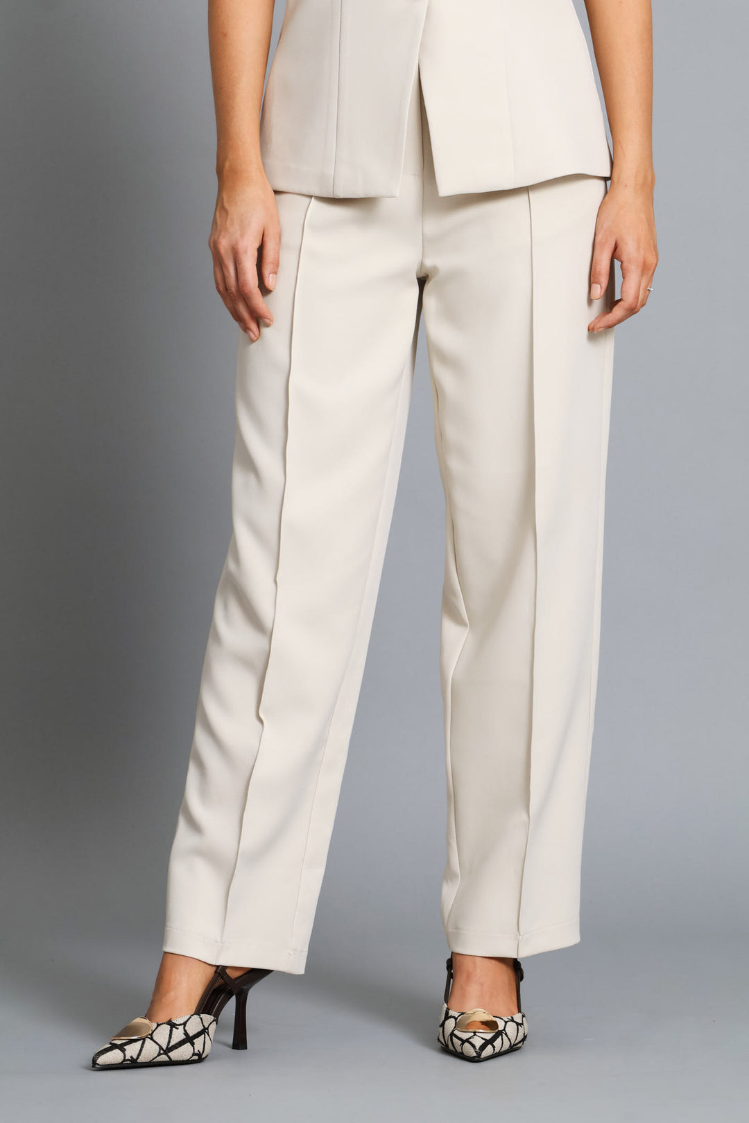 Pin Tuck Tapered Leg Pant - Stone
