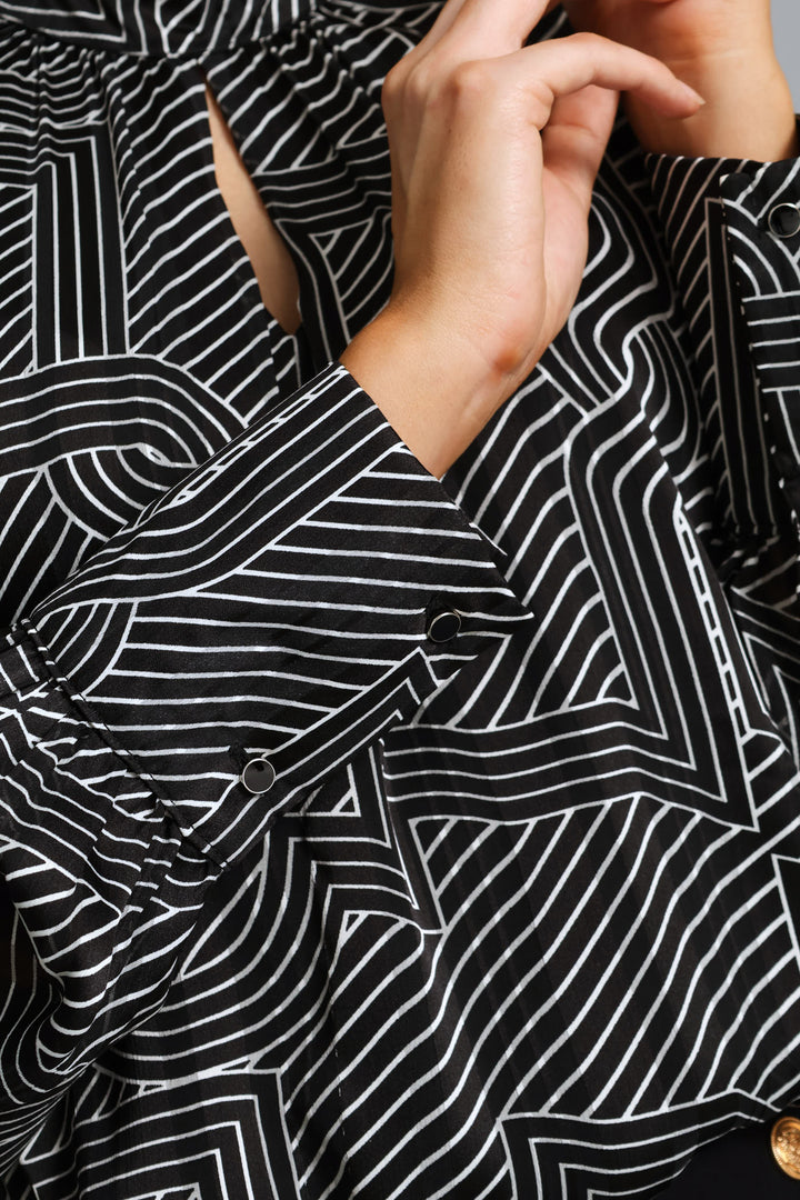 Hi-Neck Keyhole Geo Blouse - Black/Cream