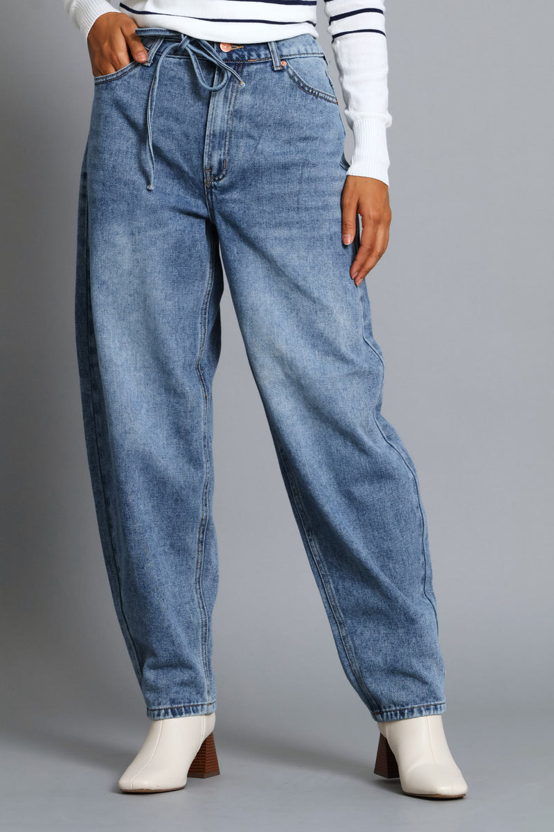 Self Belt Barrel Jean - Mid Wash
