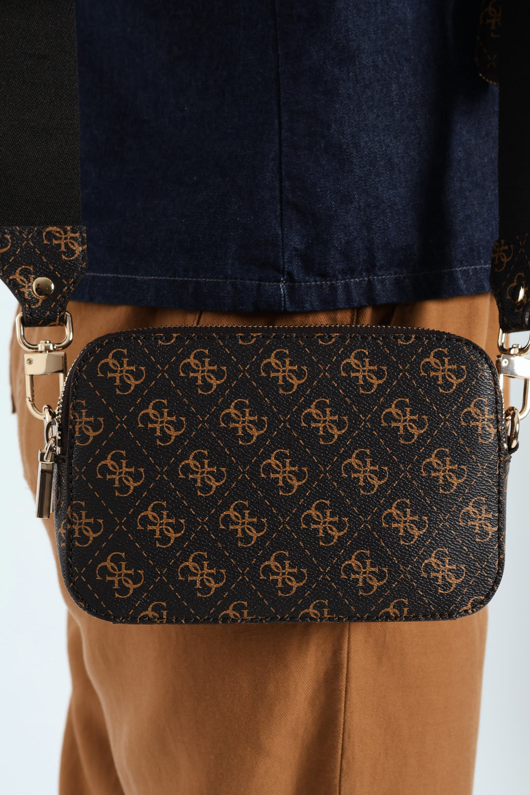 Latona 11 Camera Crossbody - Brown