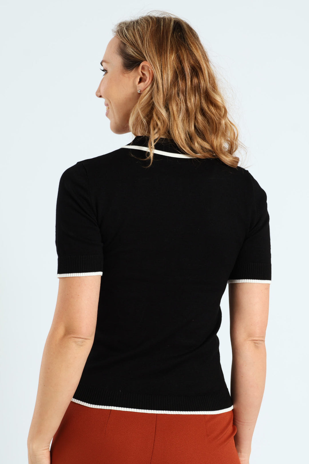 Ruffle Tipped Golfer - Black/White