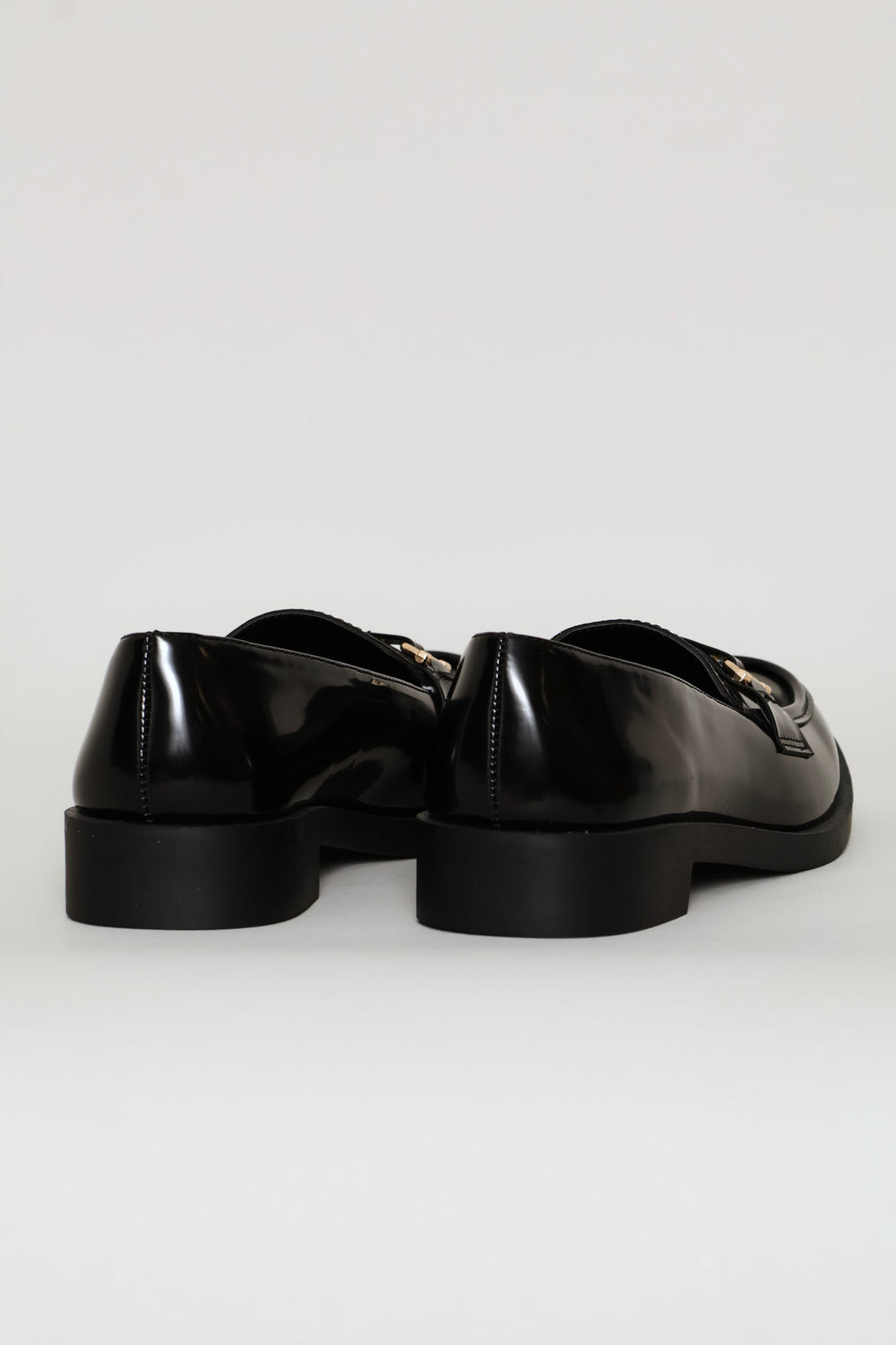 Gold Trim Detail Smart Loafer - Black