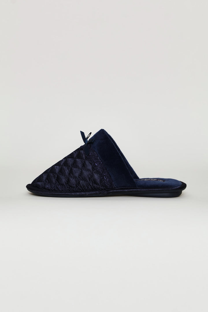 Quilted Closed Toe Slipper With Bow - Navy
