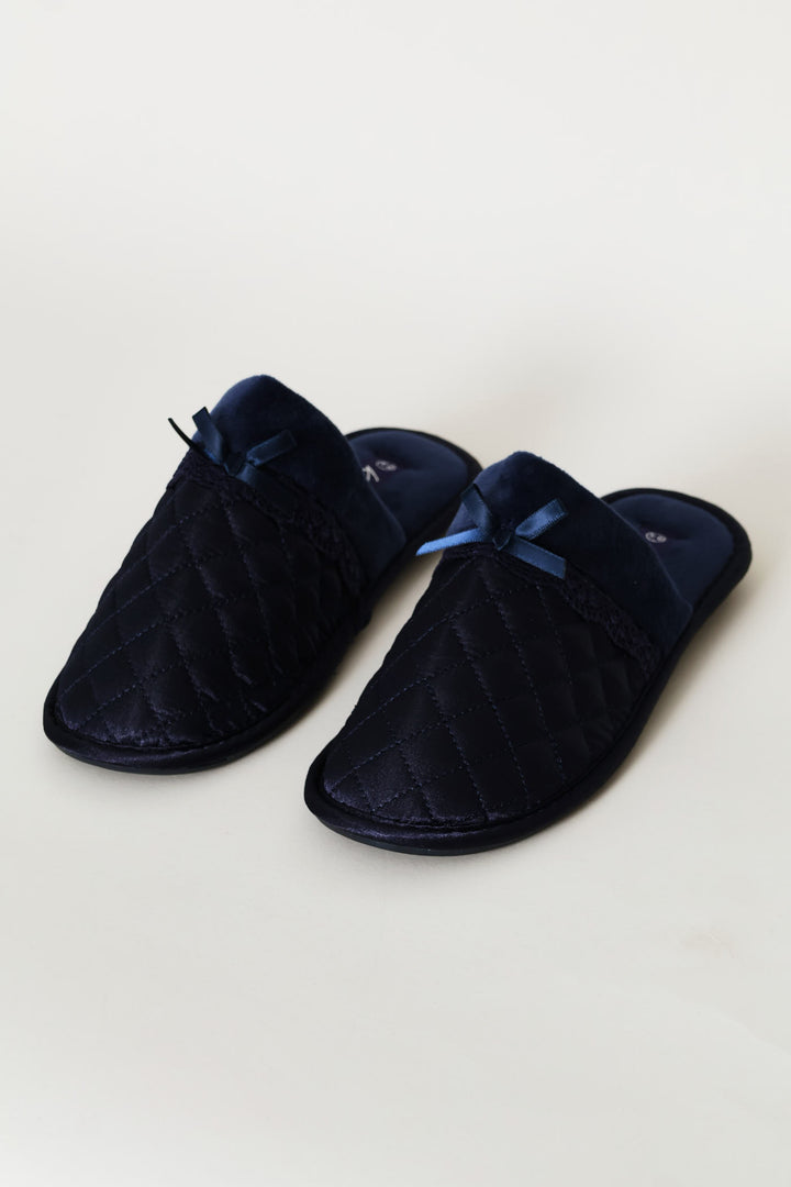 Quilted Closed Toe Slipper With Bow - Navy