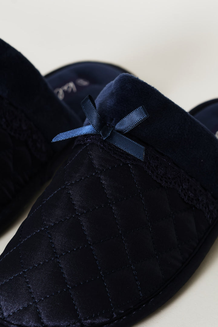 Quilted Closed Toe Slipper With Bow - Navy
