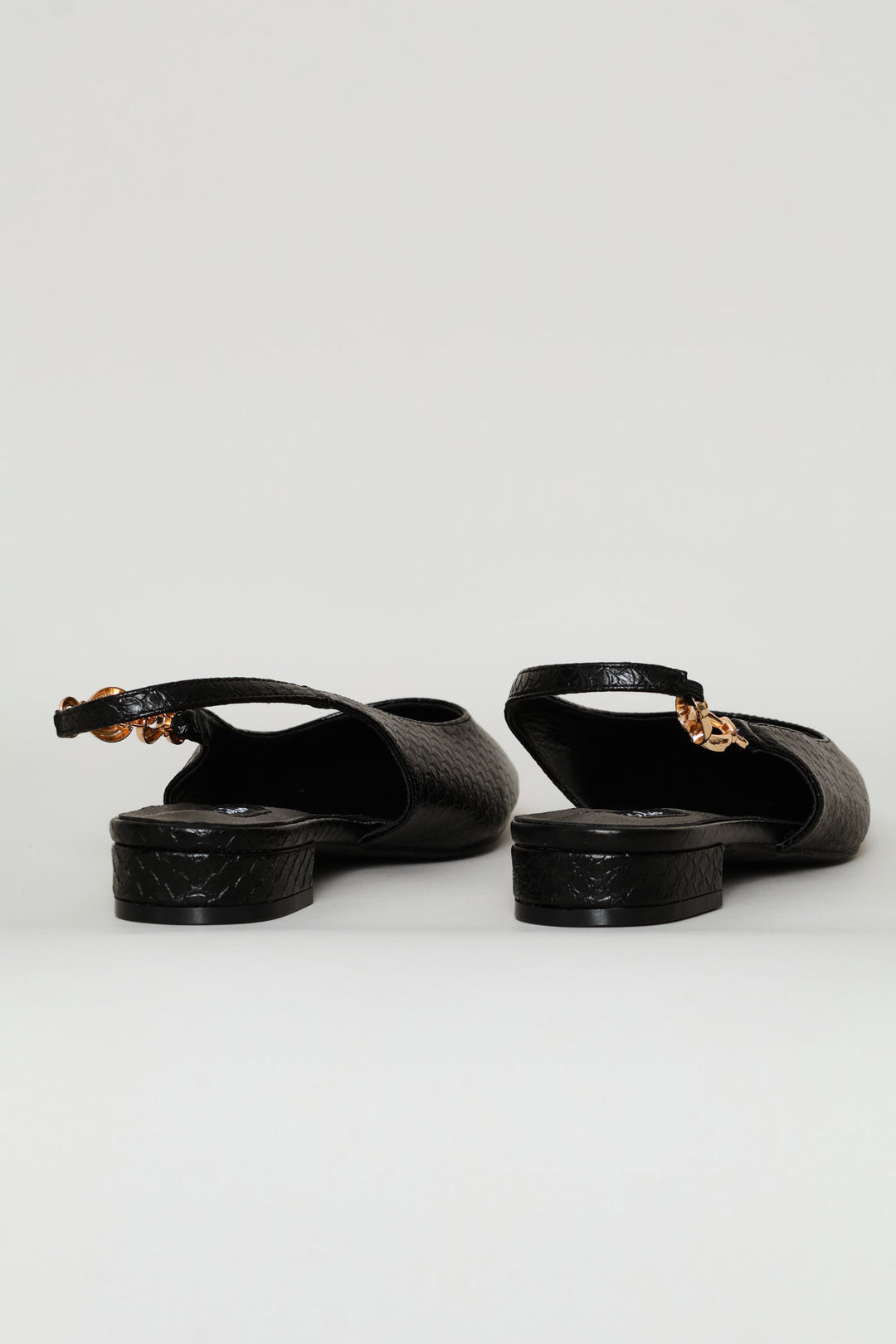 Side Trim Snake Skin Slingback - Black