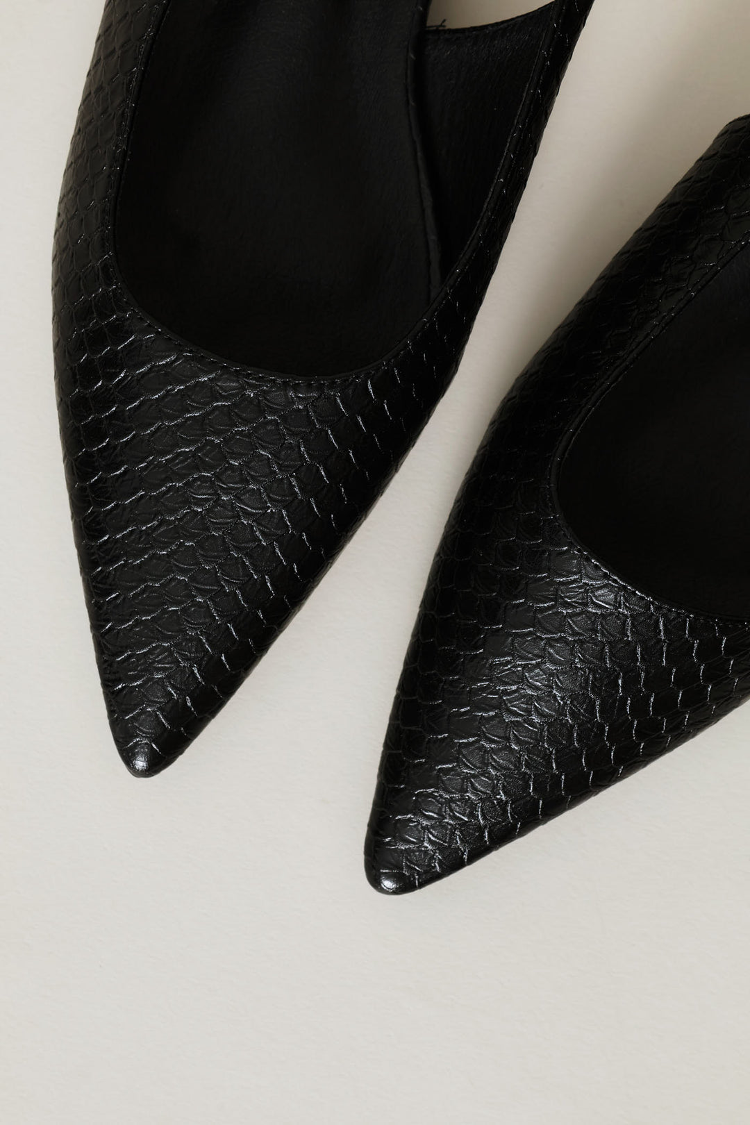 Side Trim Snake Skin Slingback - Black