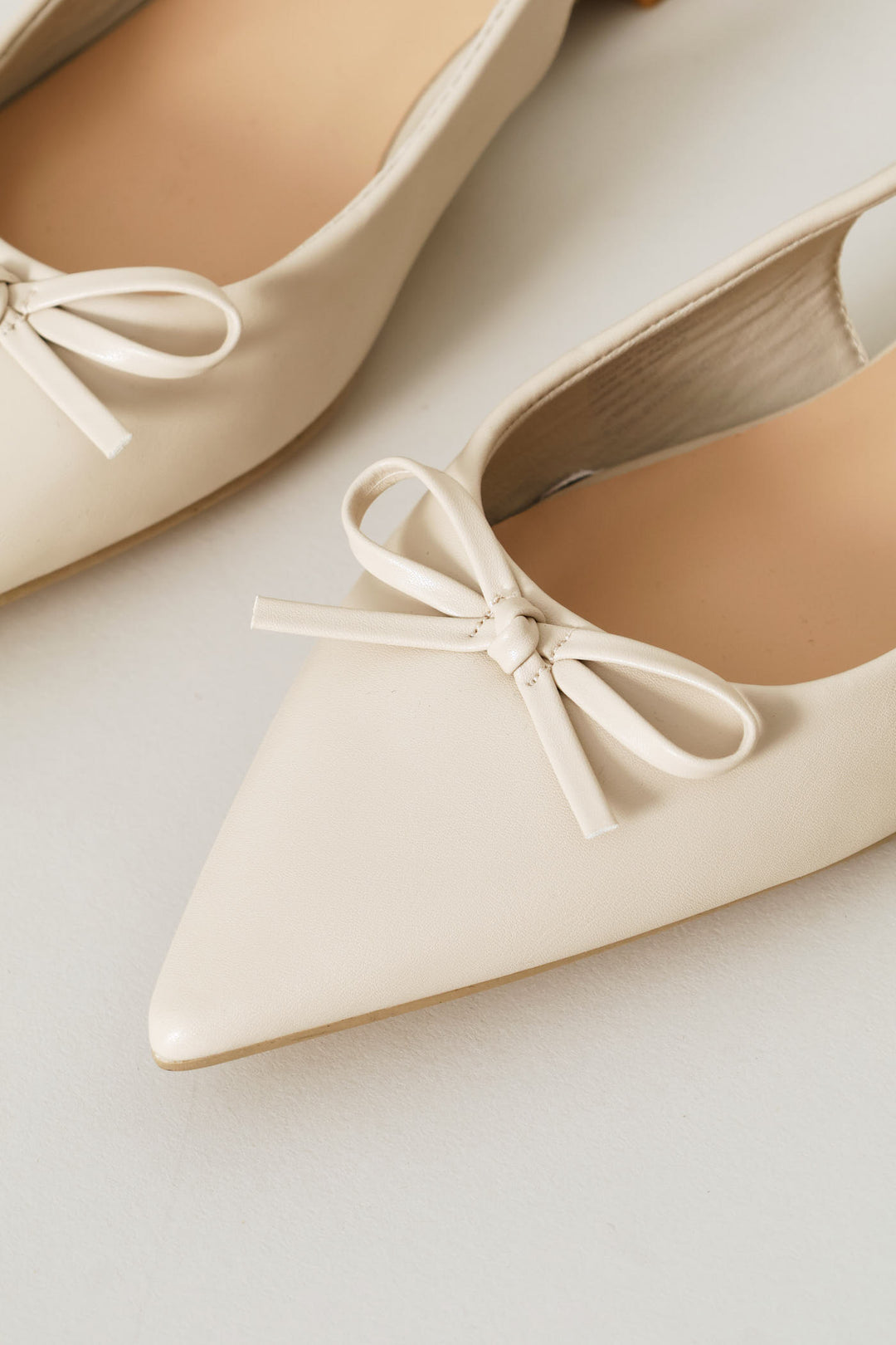Dainty Bow Slingback - Off White