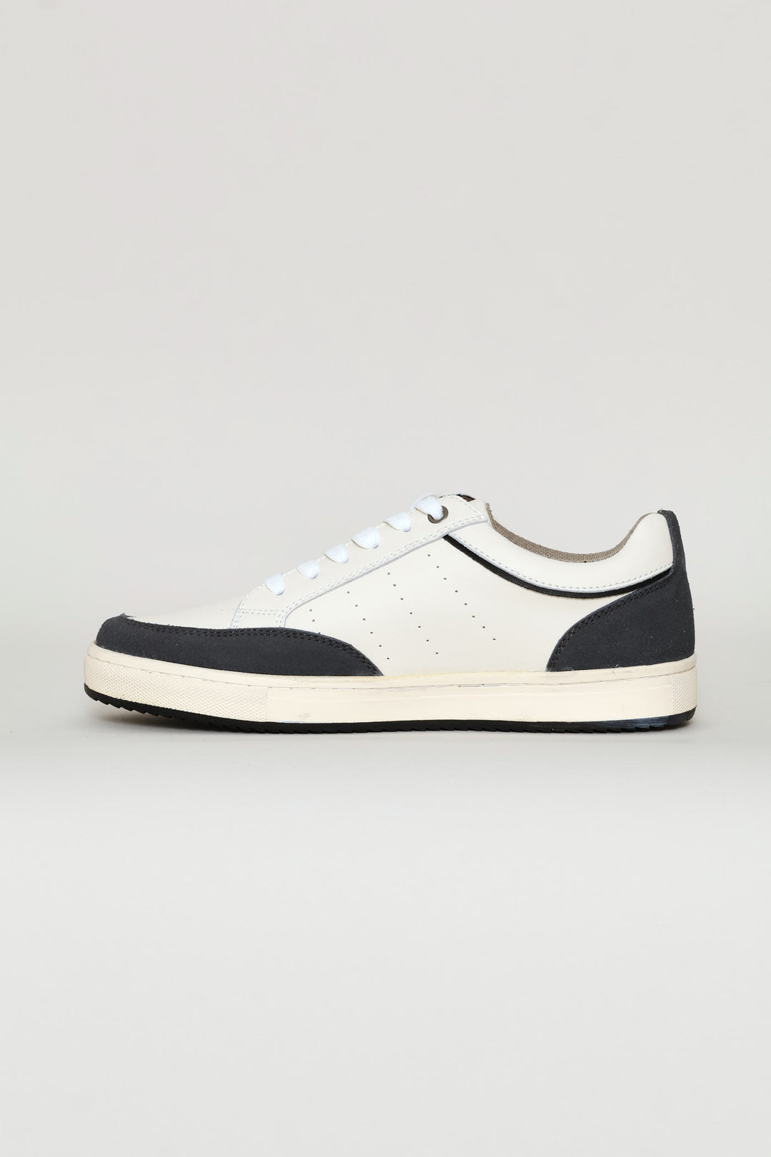 Clan Lace Up Court Sneaker - White
