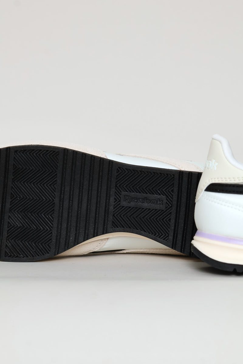 World 70 Sneaker - White