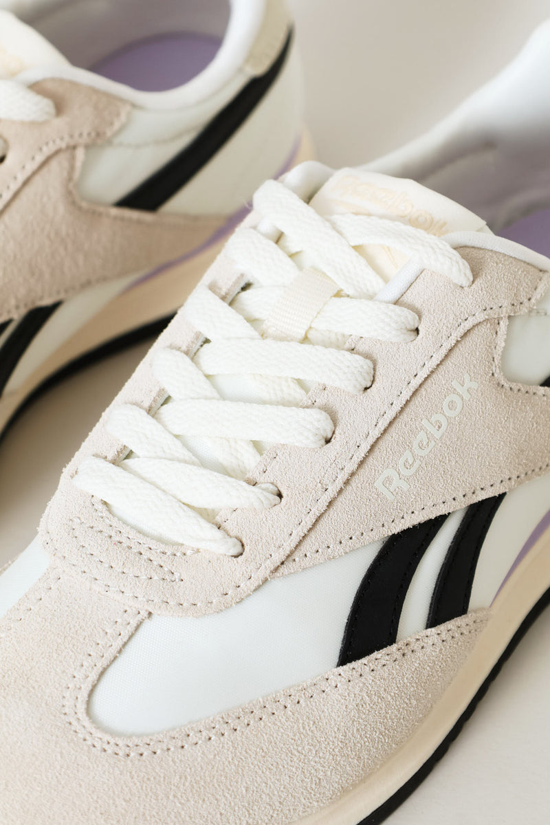 World 70 Sneaker - White