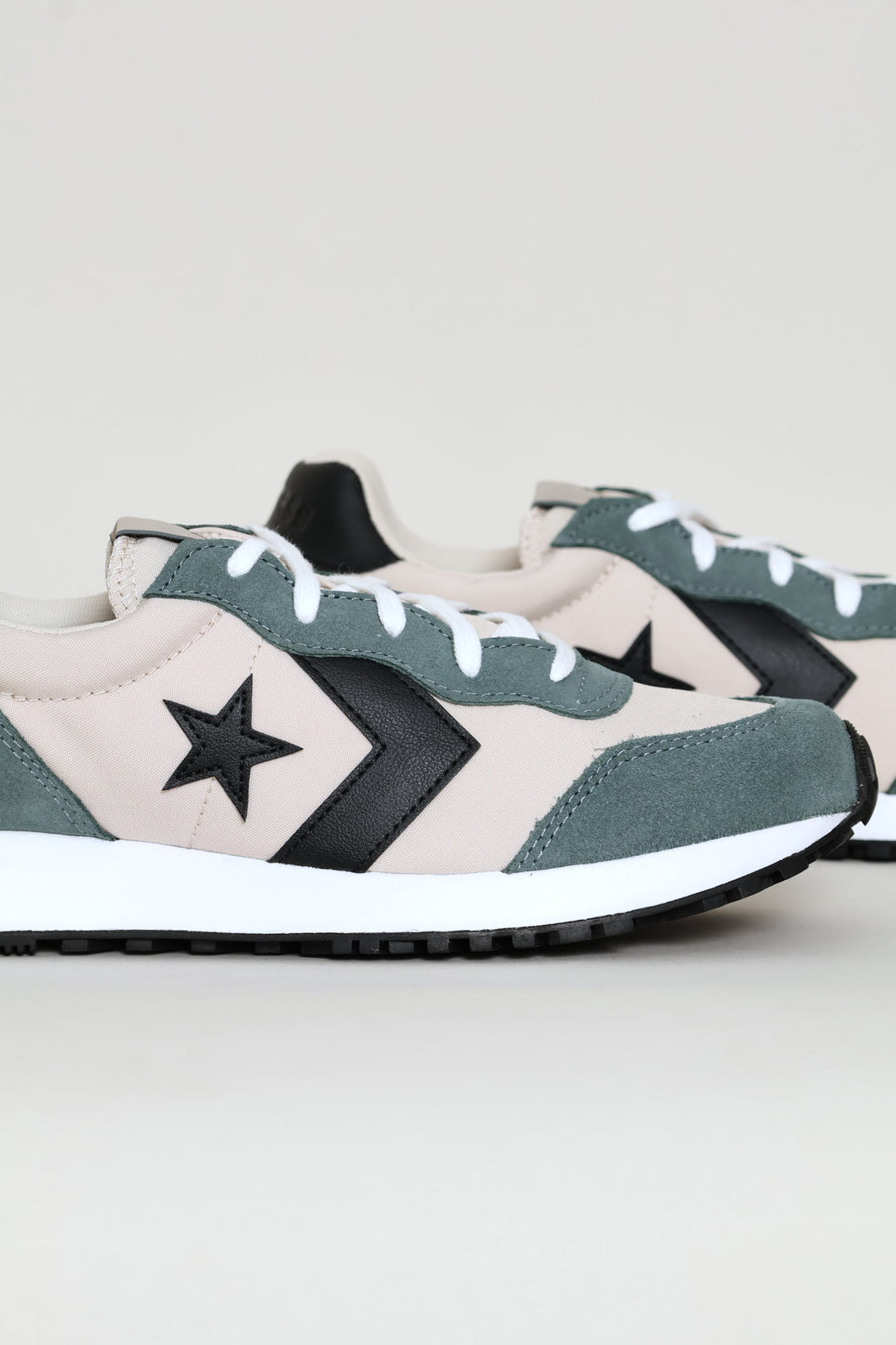 Omega Suede Trainer - Multi