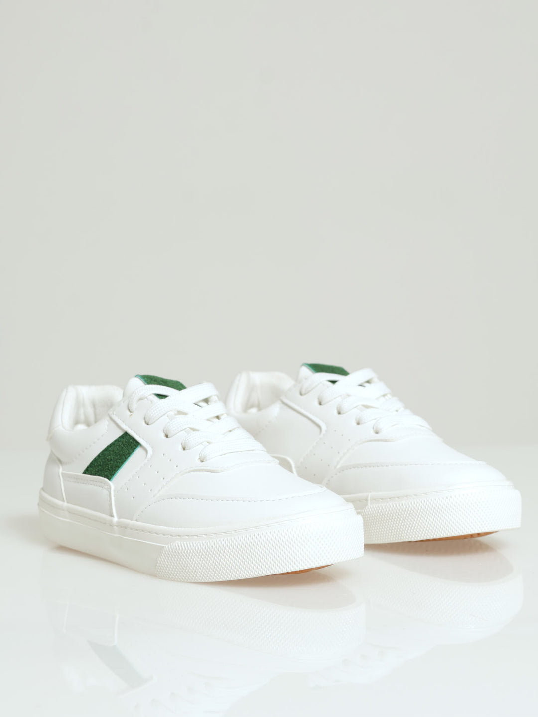 Boys Vulcro Sneaker - White
