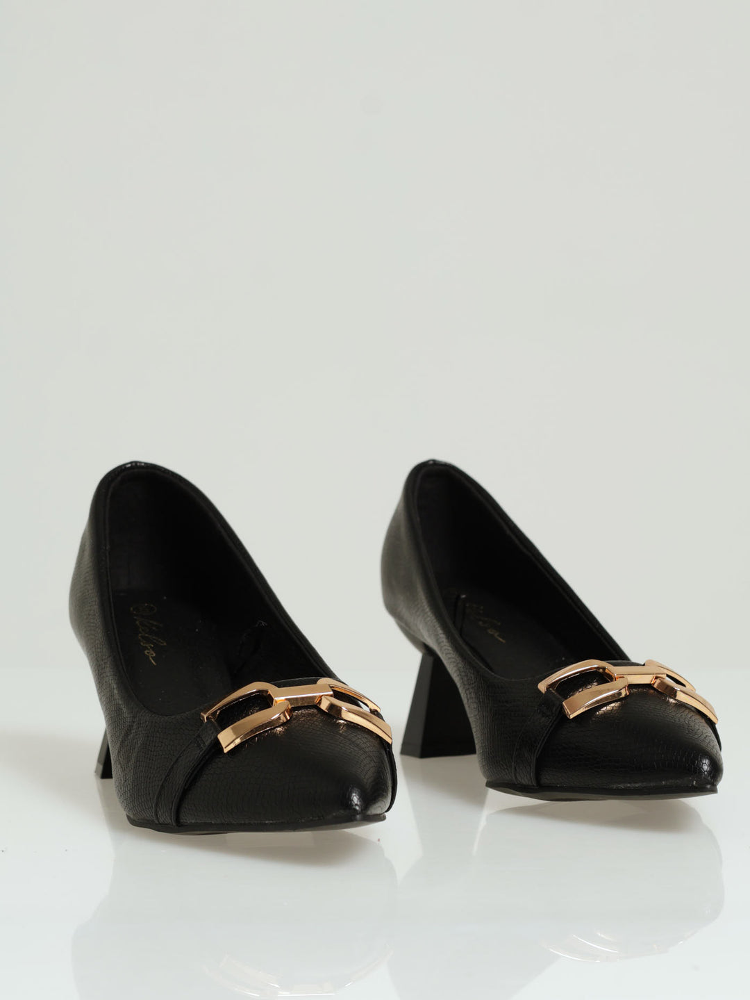 Tapered Court Heel With Metal Trim - Black