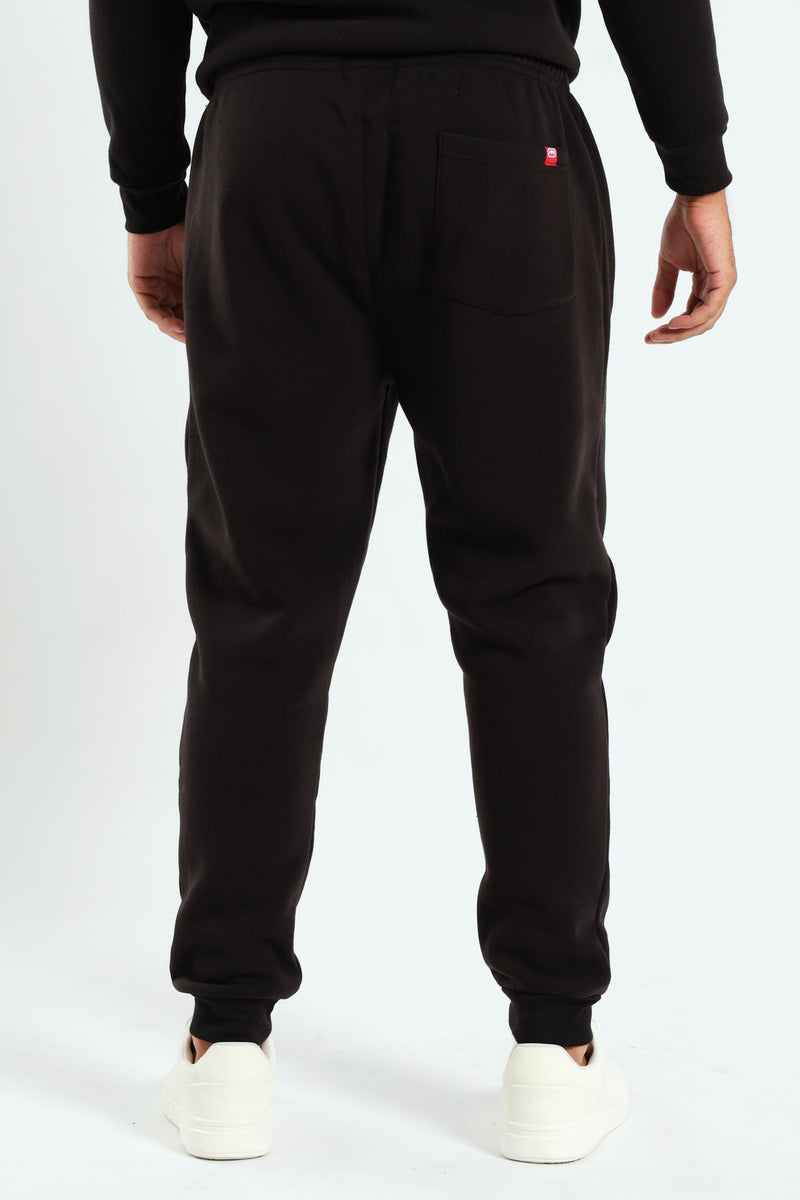 Never Out Jogger - Black
