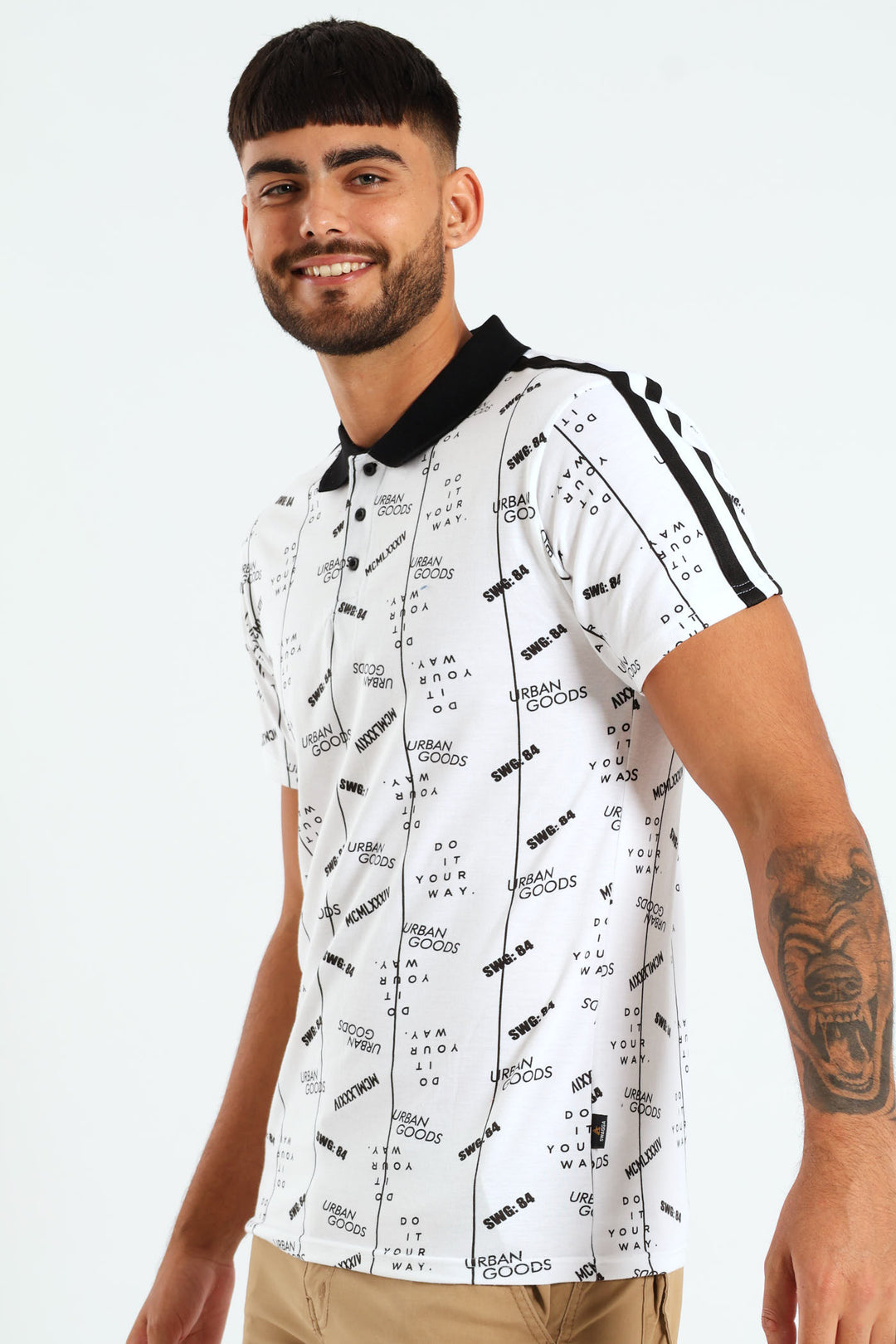 Short Sleeve Printed Golfer - White