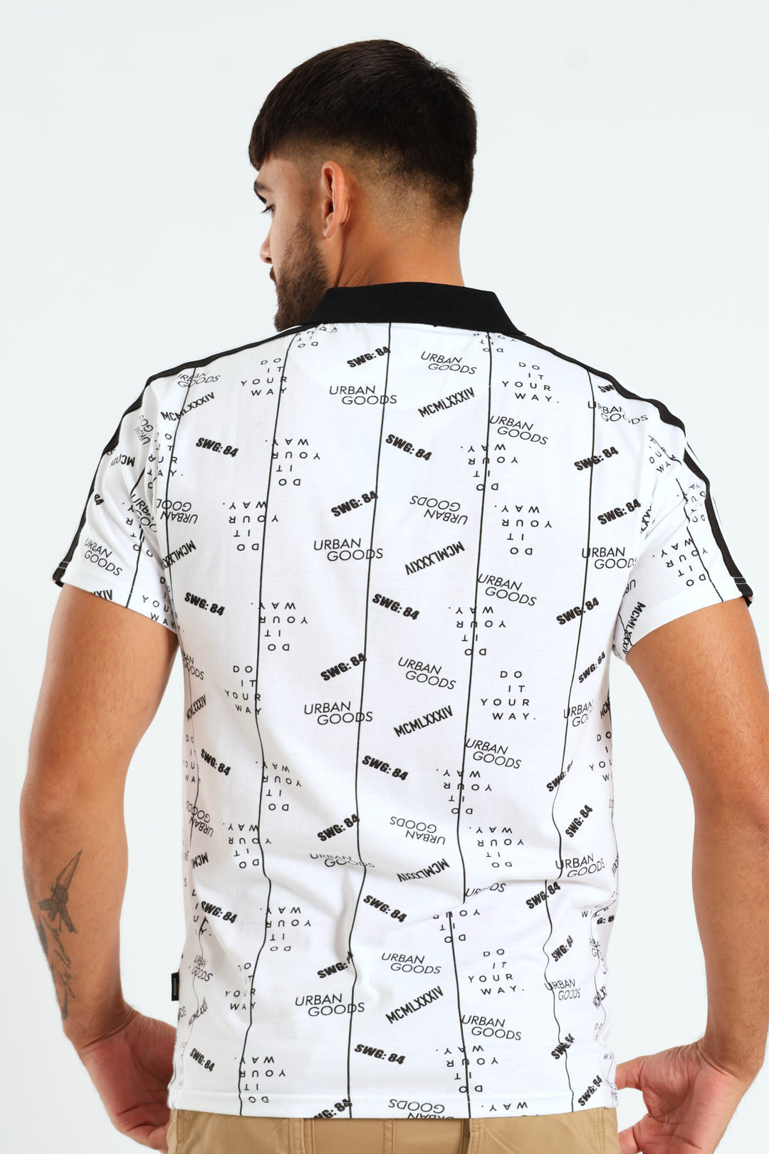 Short Sleeve Printed Golfer - White