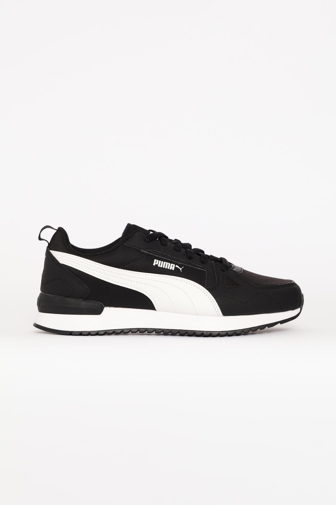 R78 Cyclone Retro Trainer - Black