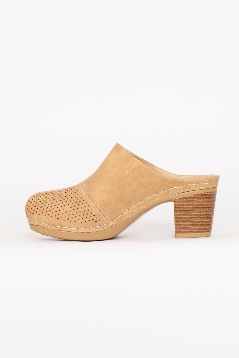 Soft Seanna Clog Heel - Mocha