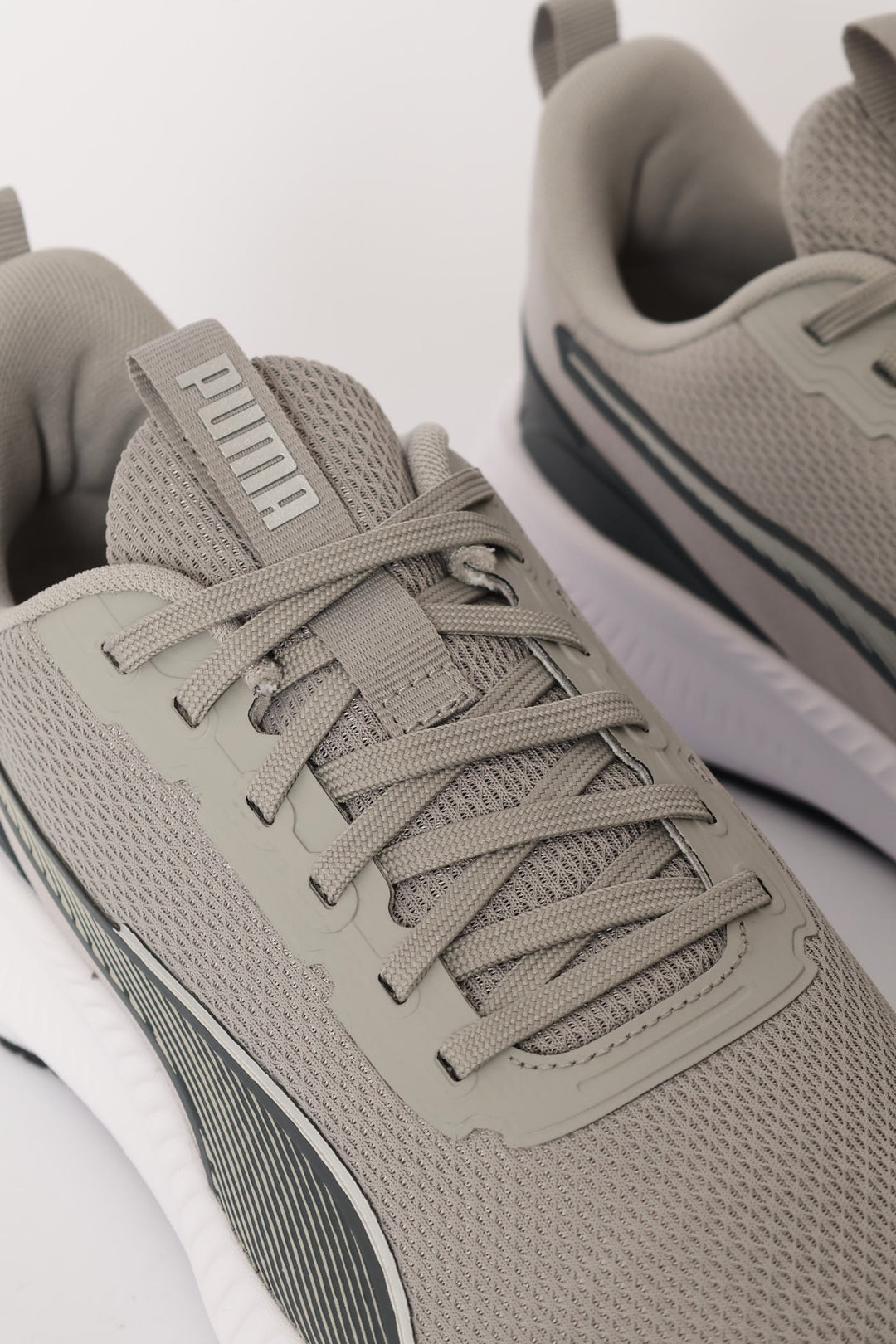 Flyer Lite 3 Trainer - Grey