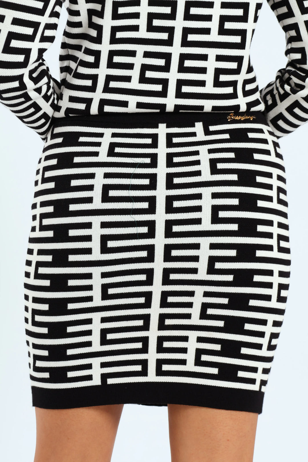 Patterned Knit Skirt - White/Black