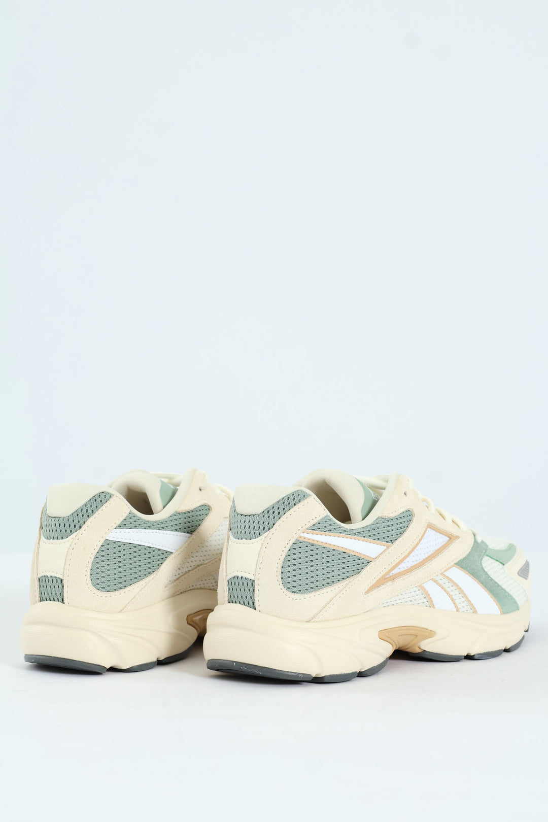Road Prime Lace Up Runner - Cream