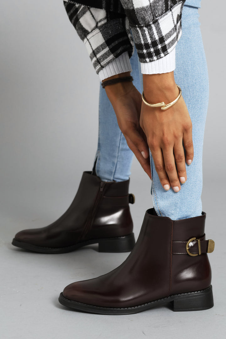 Belt & Buckle Detail Chelsea Boot - Chocolate