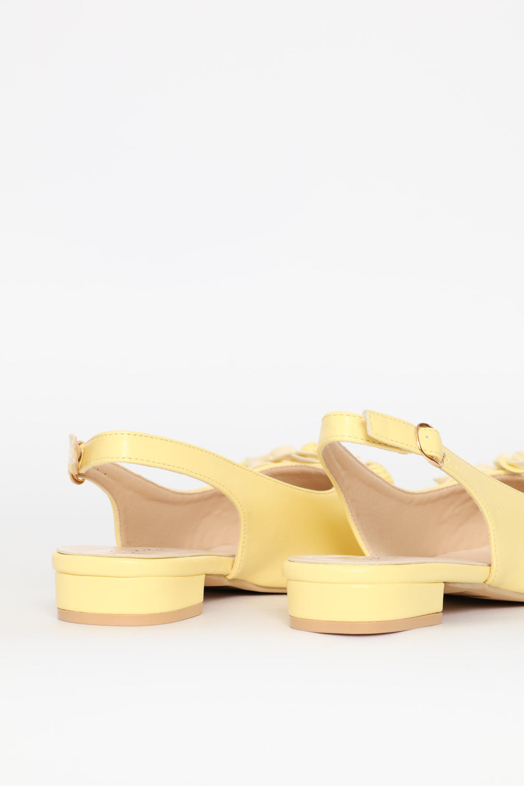 Pointy Croc Flower Slingback - Light Yellow
