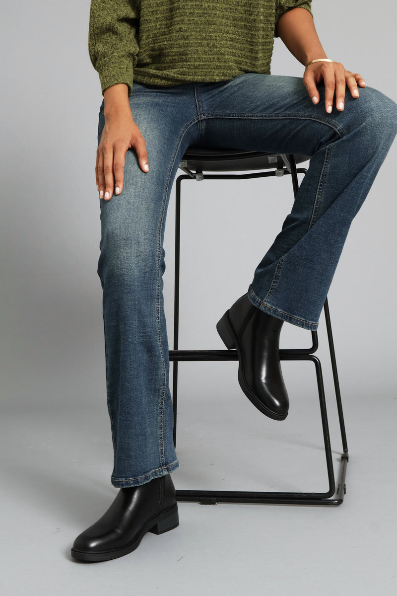 Classic Chelsea Boot - Black