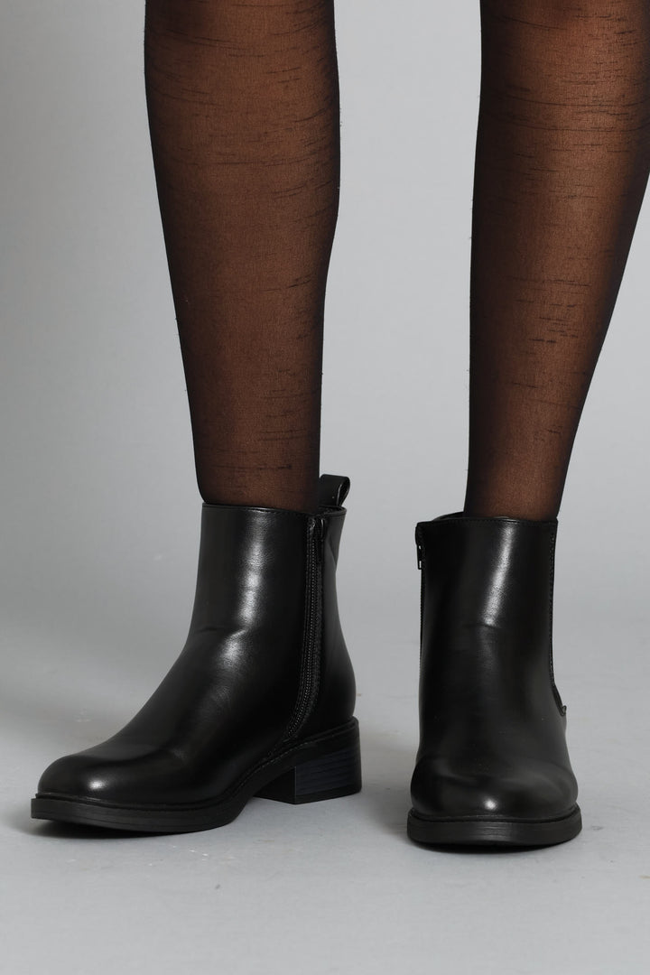 Classic Chelsea Boot - Black