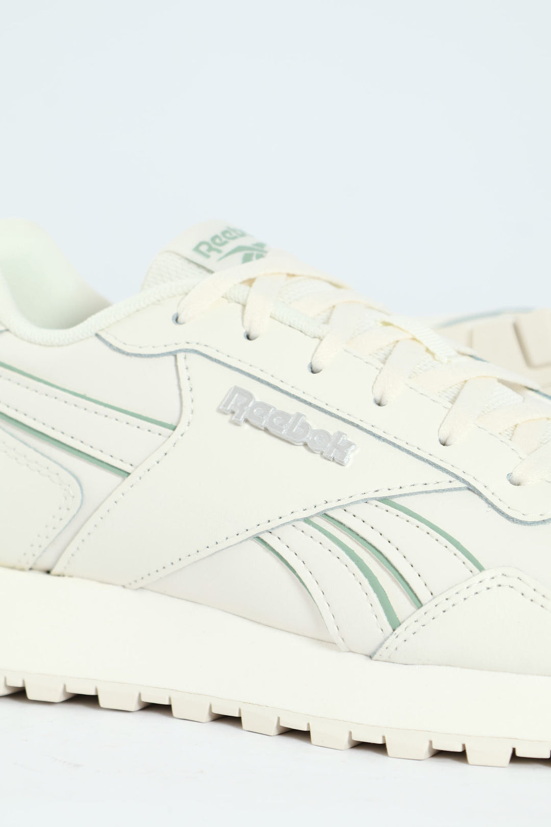 Glide Street Lace Up Sneaker - Cream