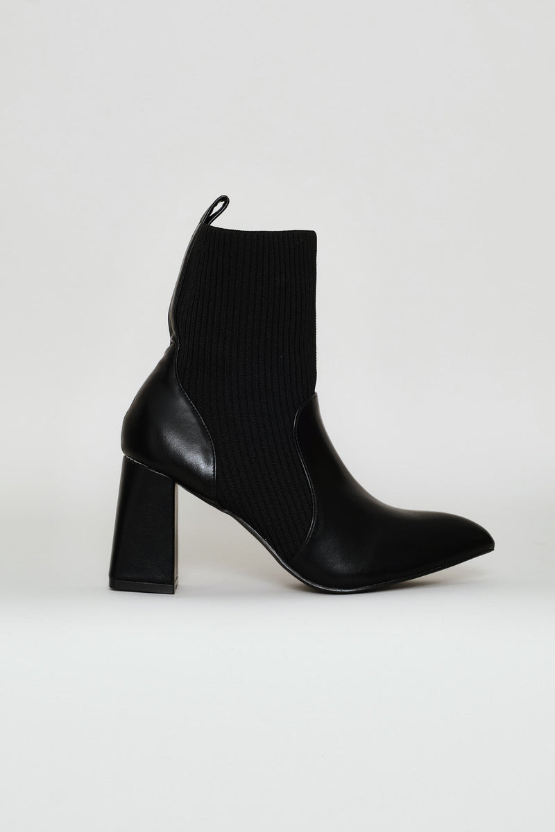 Thick Cable Sock Boot - Black
