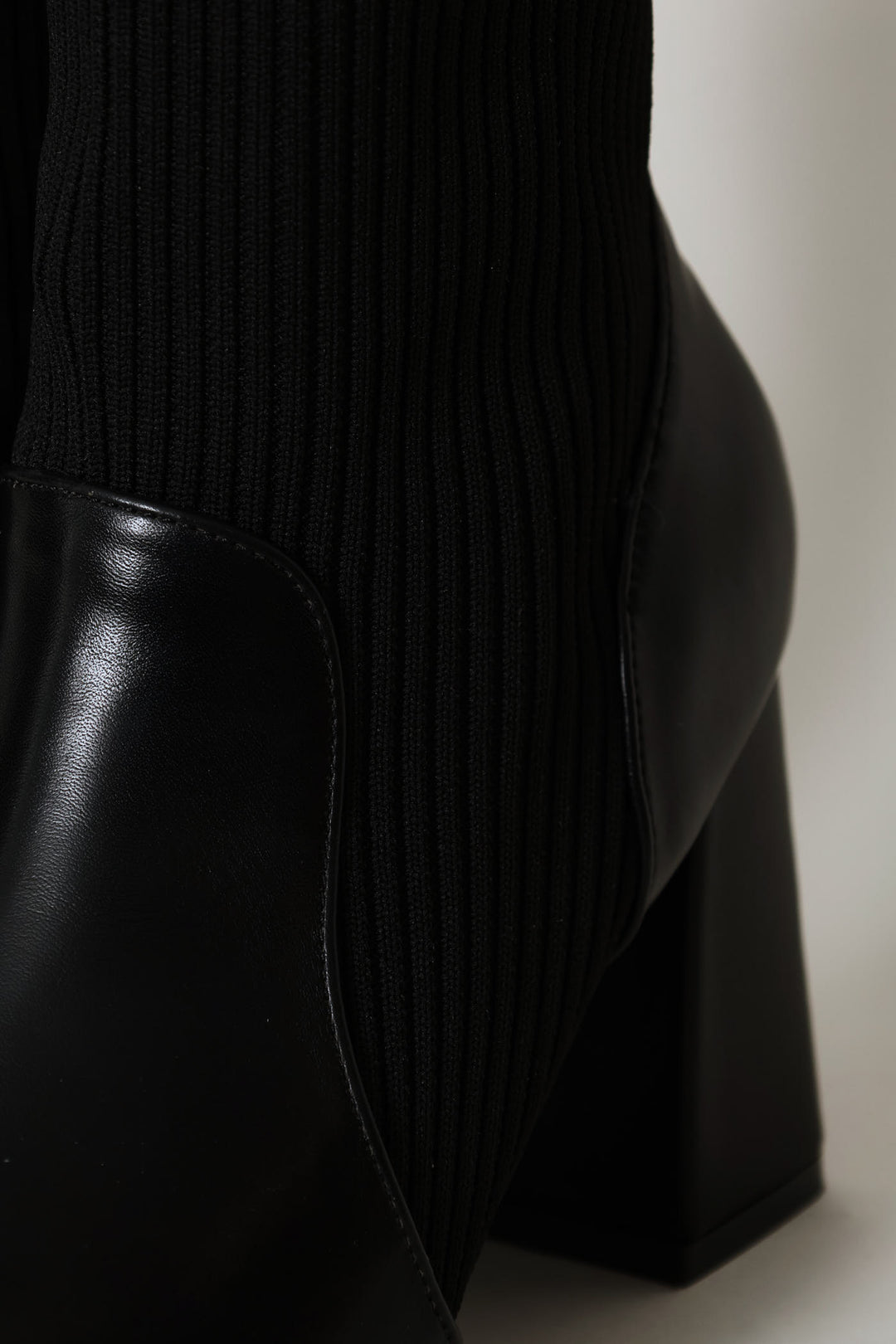 Thick Cable Sock Boot - Black