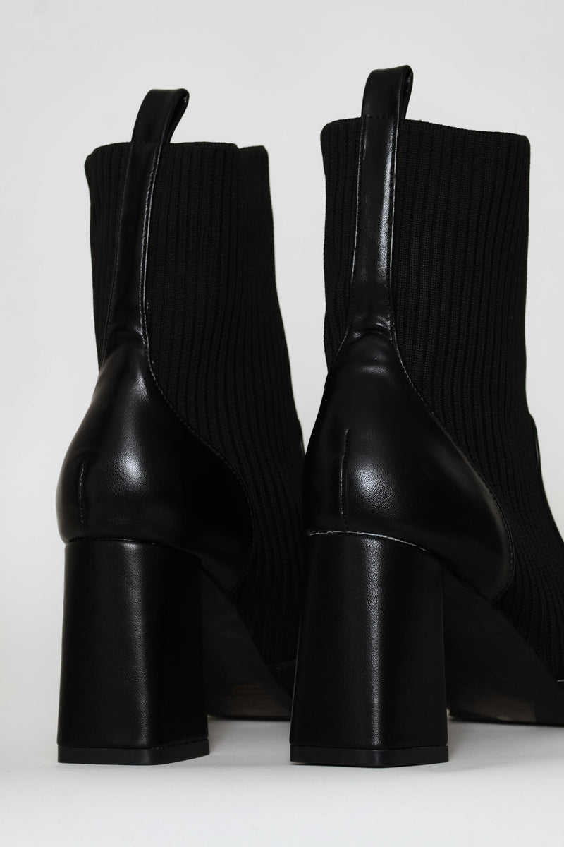 Thick Cable Sock Boot - Black