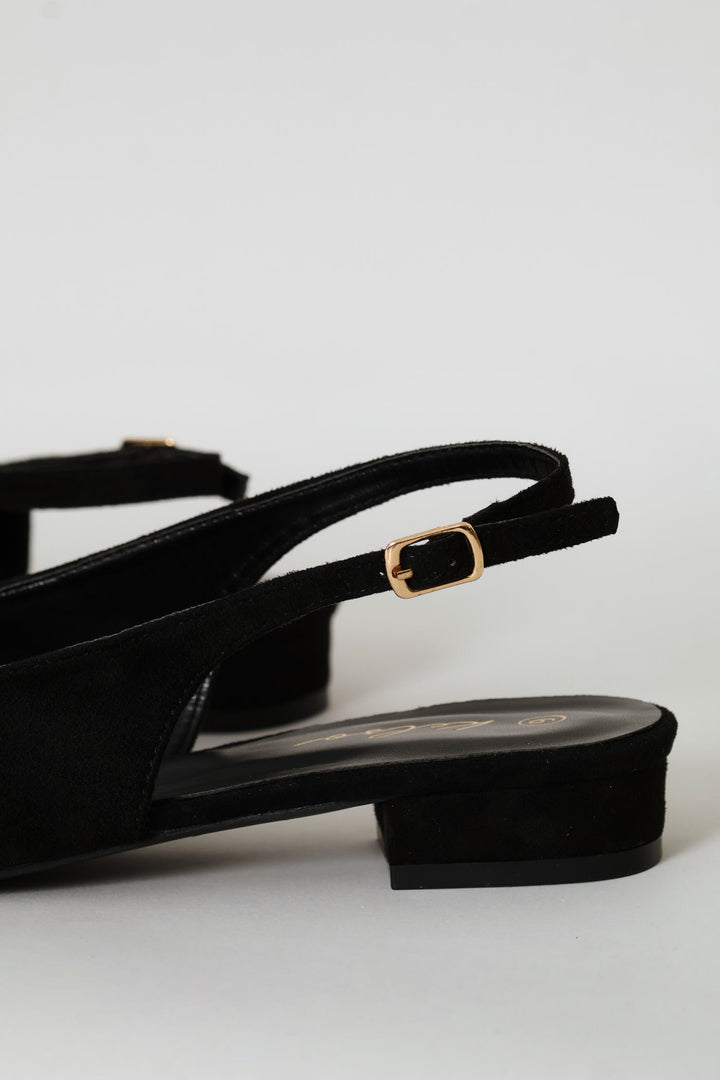 Minimal Trim Pointy Slingback - Black