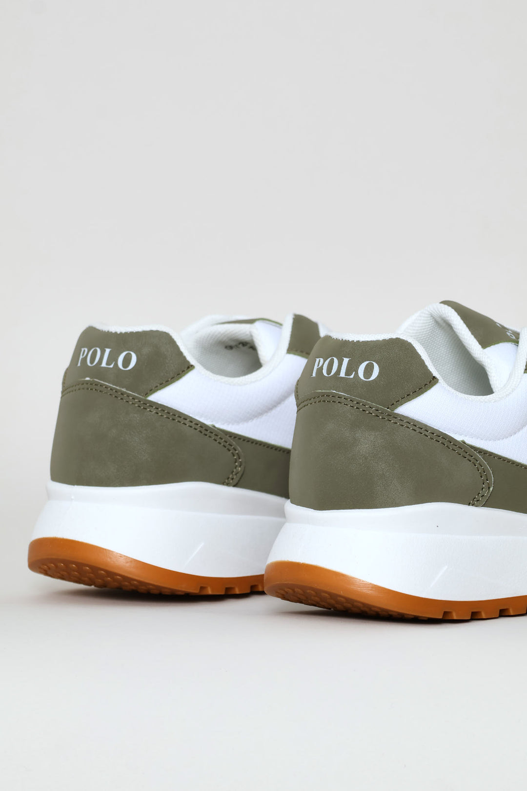 Basic Runner Sneaker - Olive