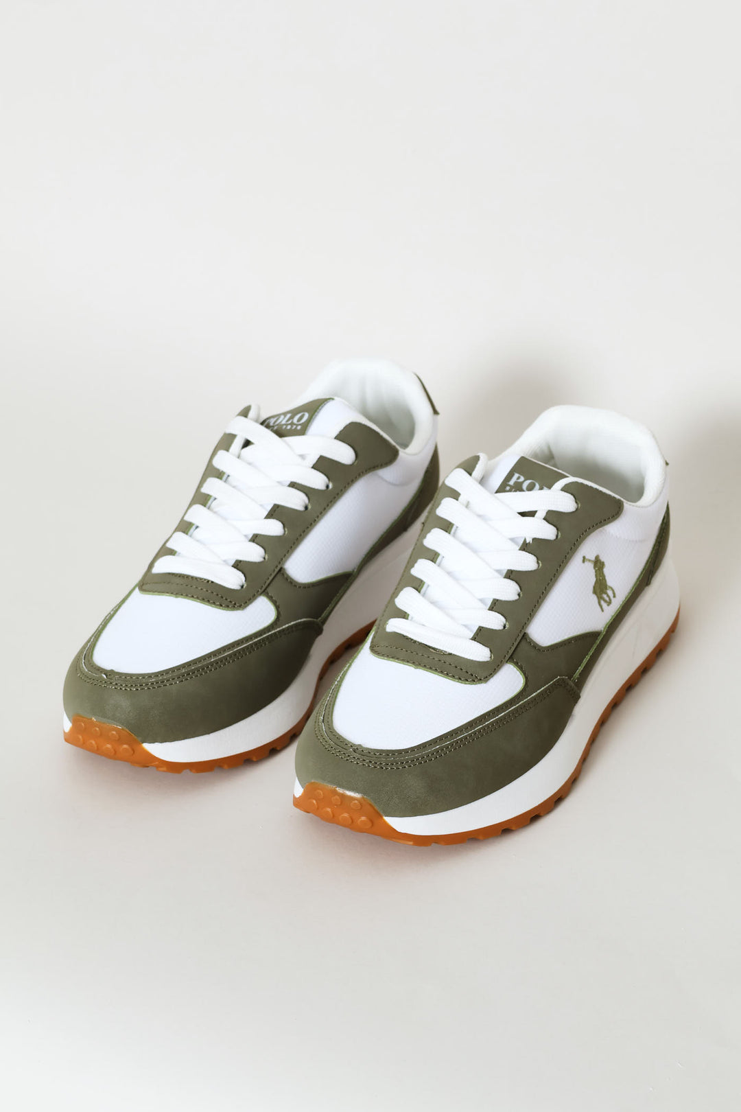 Basic Runner Sneaker - Olive