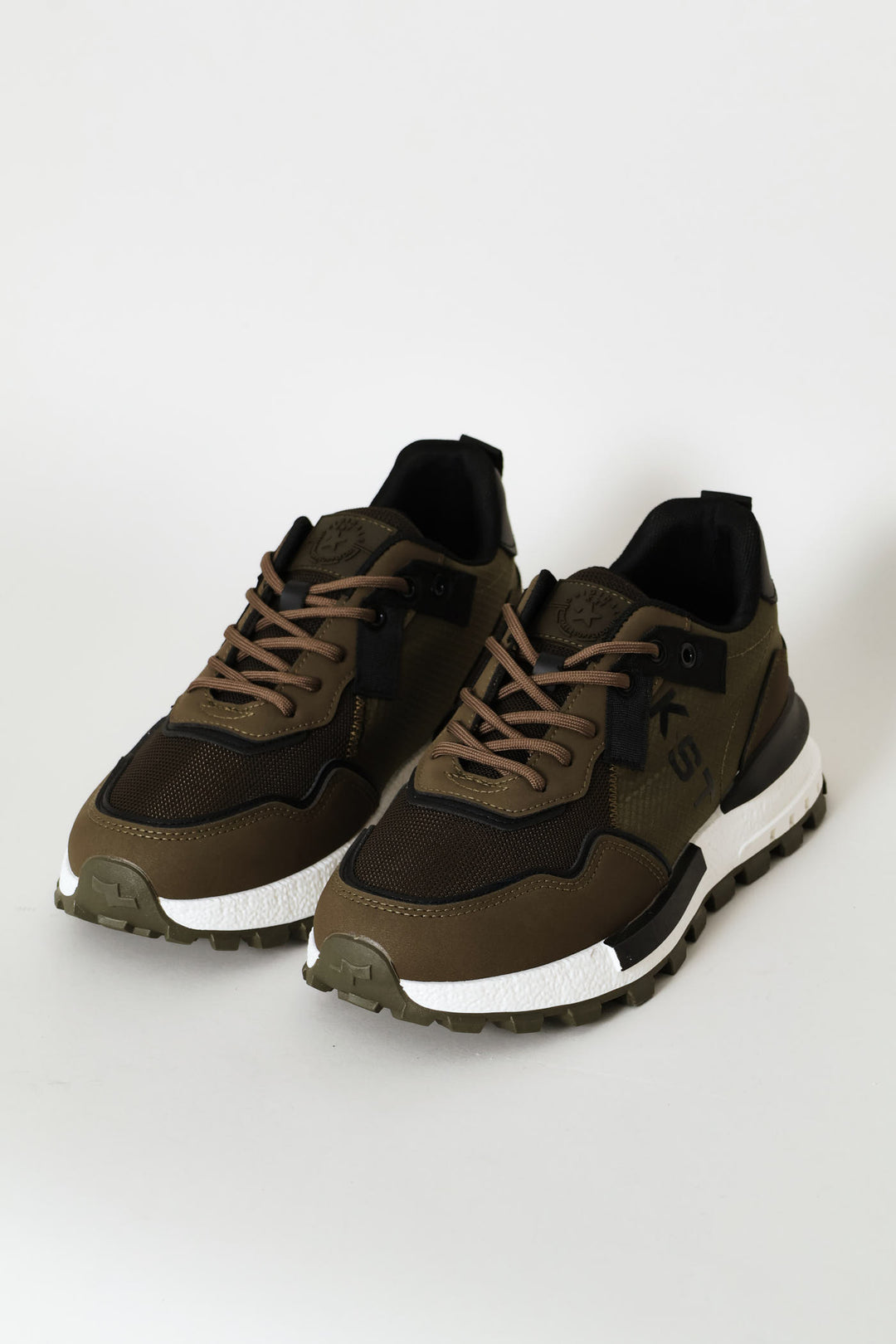 Coal Retro Lace Up Trainer - Olive