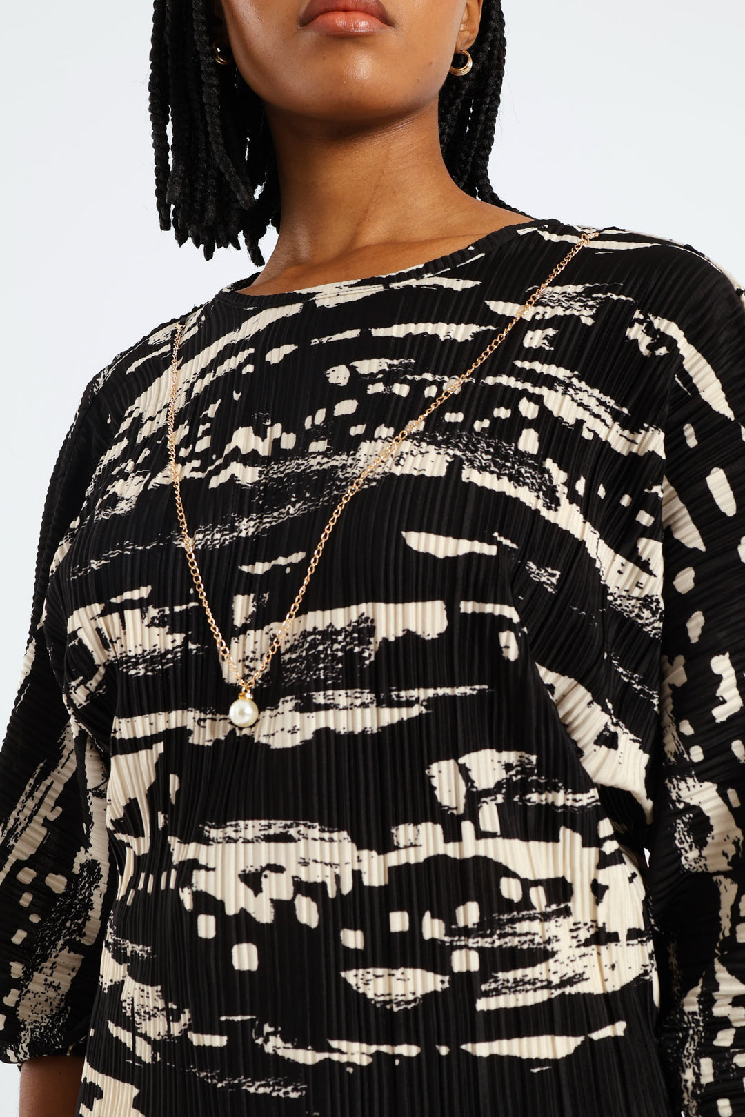 Monochrome Plisse Blouse - Black