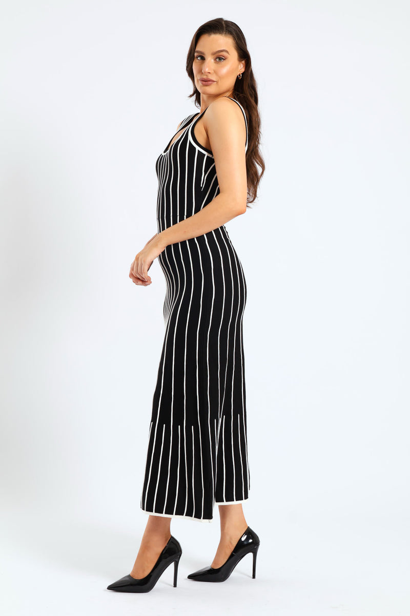 V-Neck Contrast Knitwear Midi Dress - Black/White
