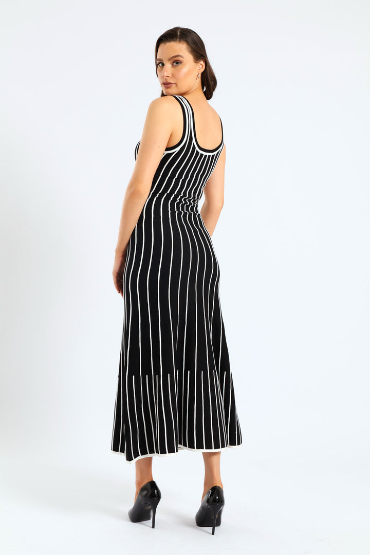 V-Neck Contrast Knitwear Midi Dress - Black/White