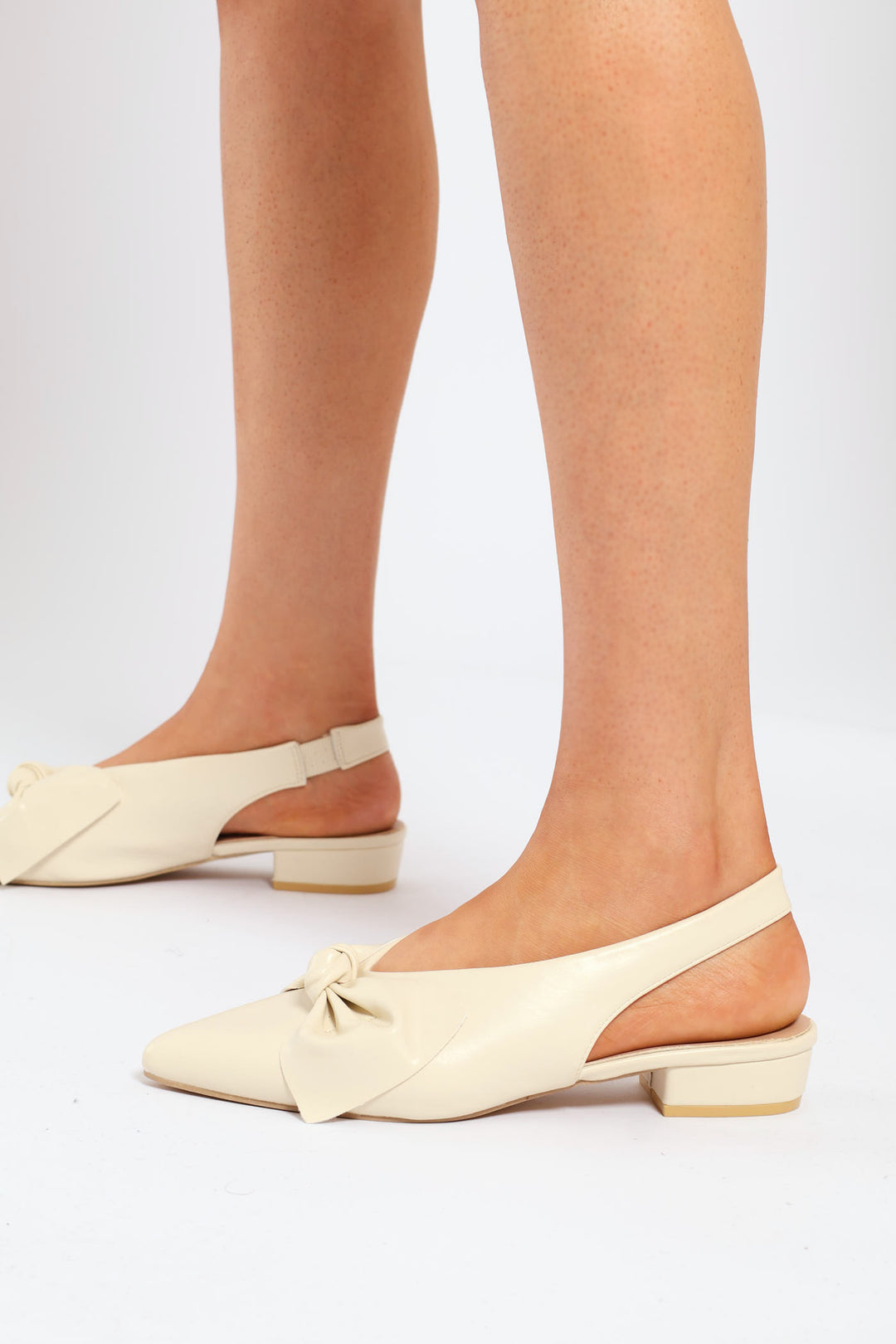 Pointy Bow Slingback Mule - Stone