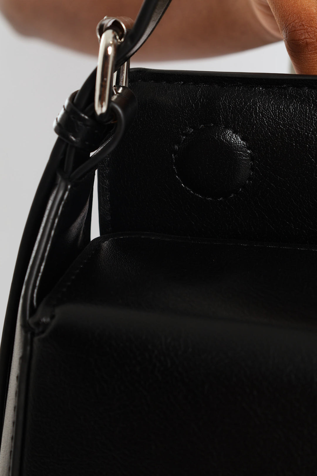 Magnetic Closure Shoulder Bag - Black