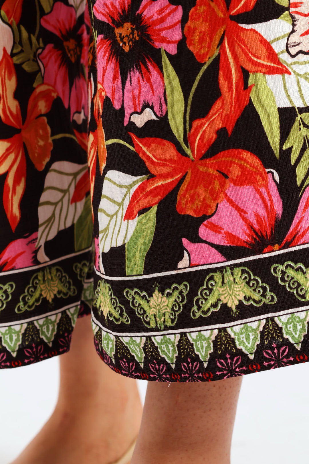 Pull On Drawstring Tropical Floral Wideleg Pant - Multi